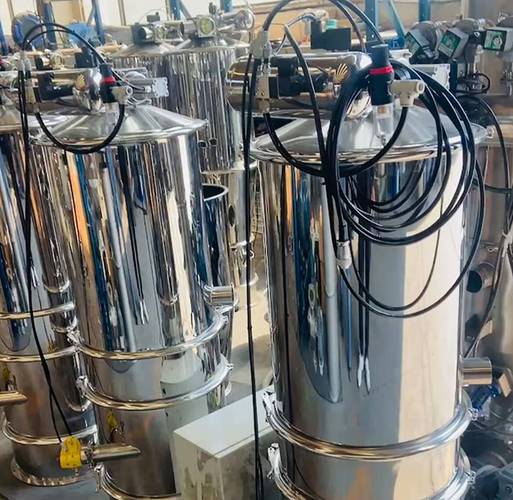 宇帆機(jī)械淺析真空上料機(jī)的特點(diǎn)